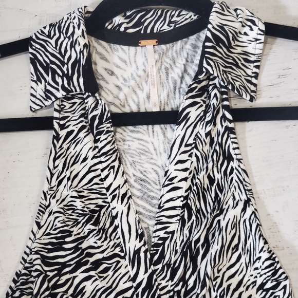 Free people sleeveless collar black and white - Picture 5 of 8